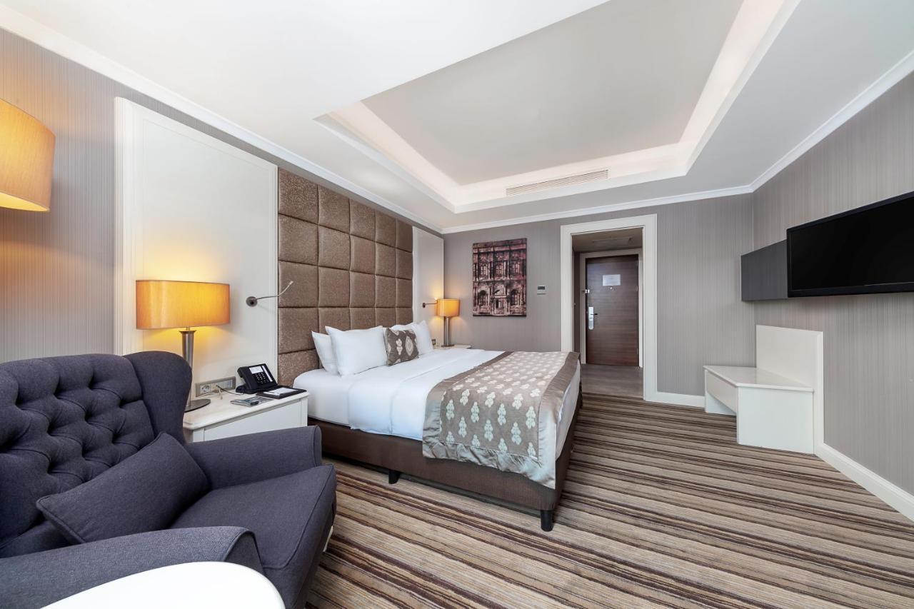 Dedeman Bostanci Istanbul Hotel & Convention Center מראה חיצוני תמונה A room at the hotel