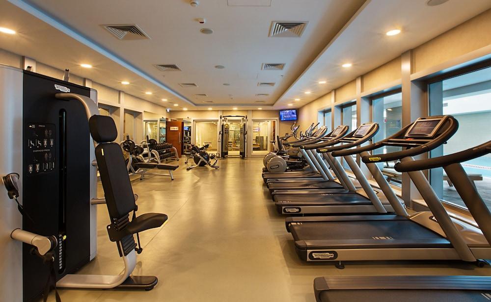Dedeman Bostanci Istanbul Hotel & Convention Center מראה חיצוני תמונה The gym at the hotel
